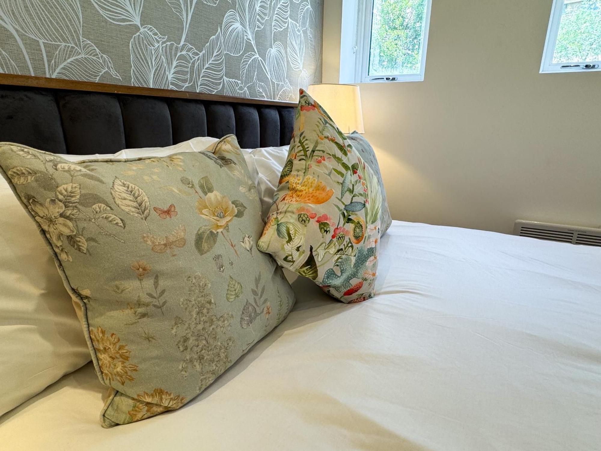 Avonmore West Kensington Private Rooms Londra Esterno foto