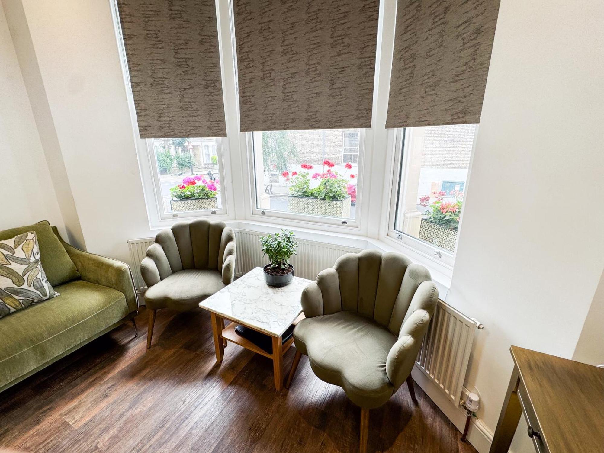 Avonmore West Kensington Private Rooms Londra Esterno foto