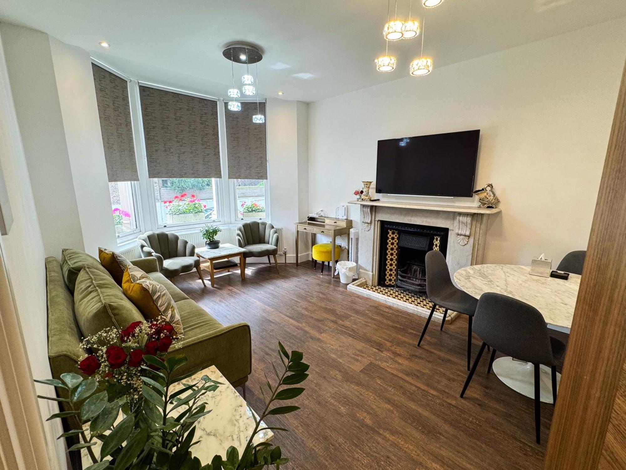 Avonmore West Kensington Private Rooms Londra Esterno foto
