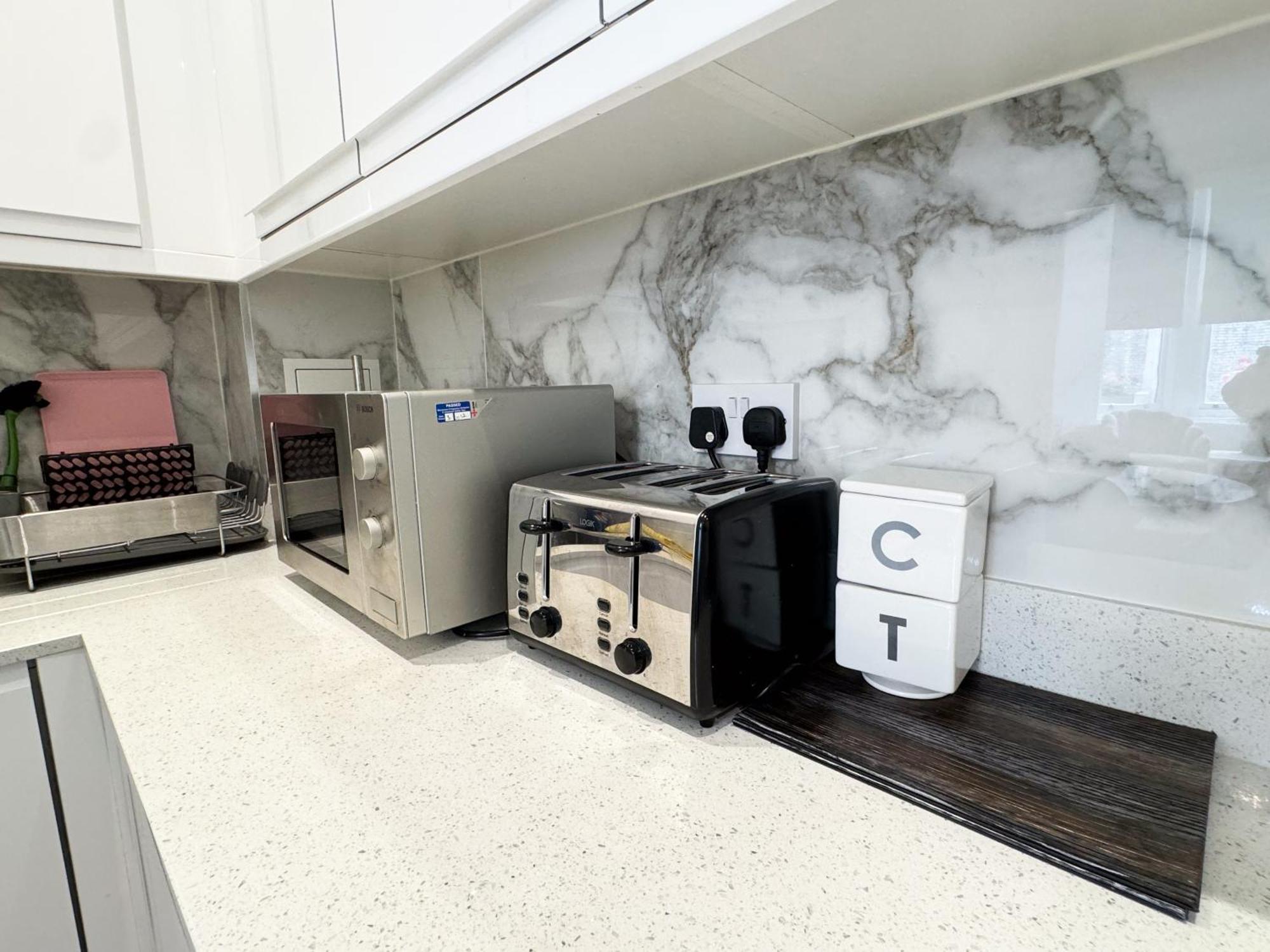 Avonmore West Kensington Private Rooms Londra Esterno foto