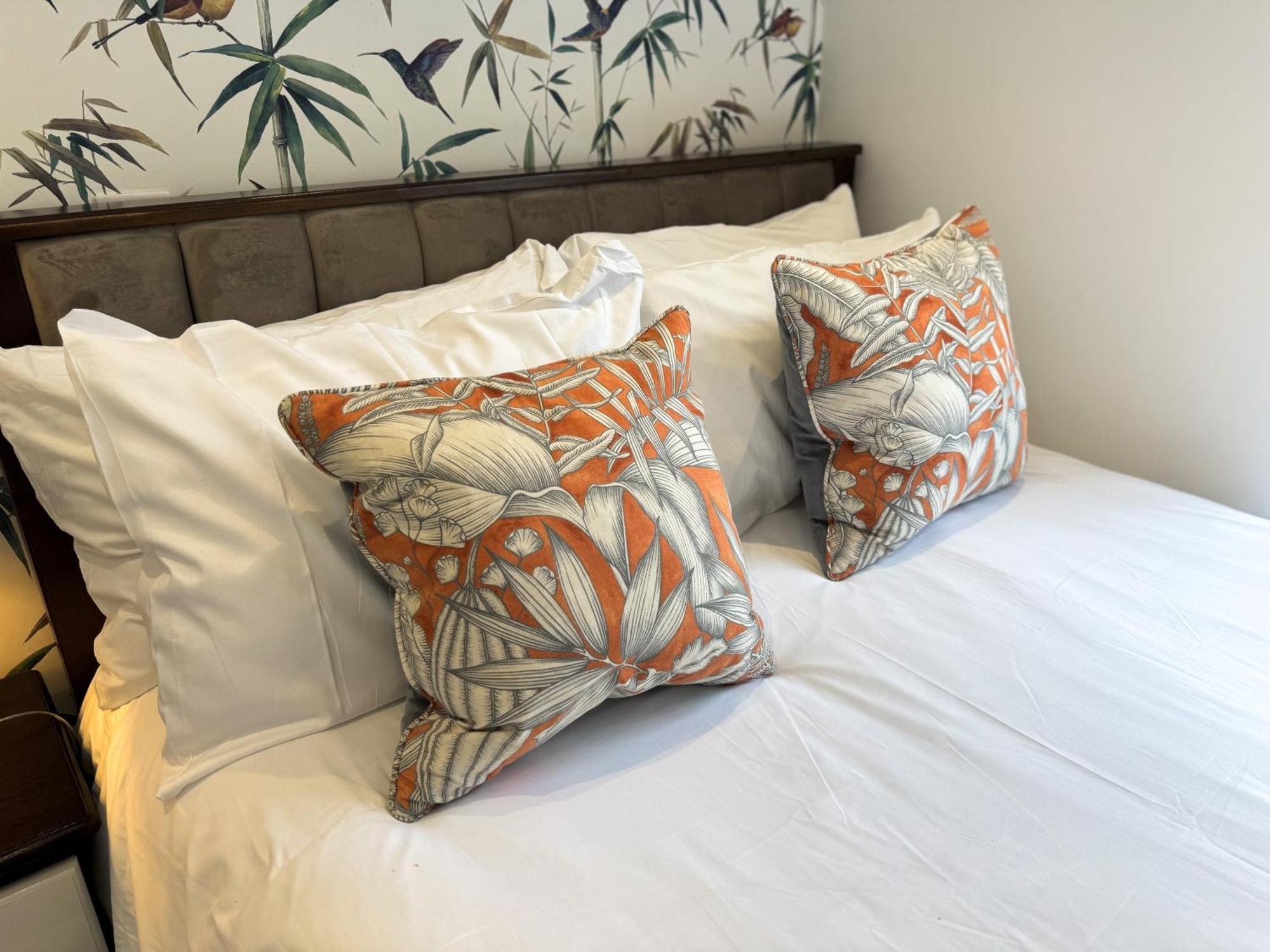 Avonmore West Kensington Private Rooms Londra Esterno foto