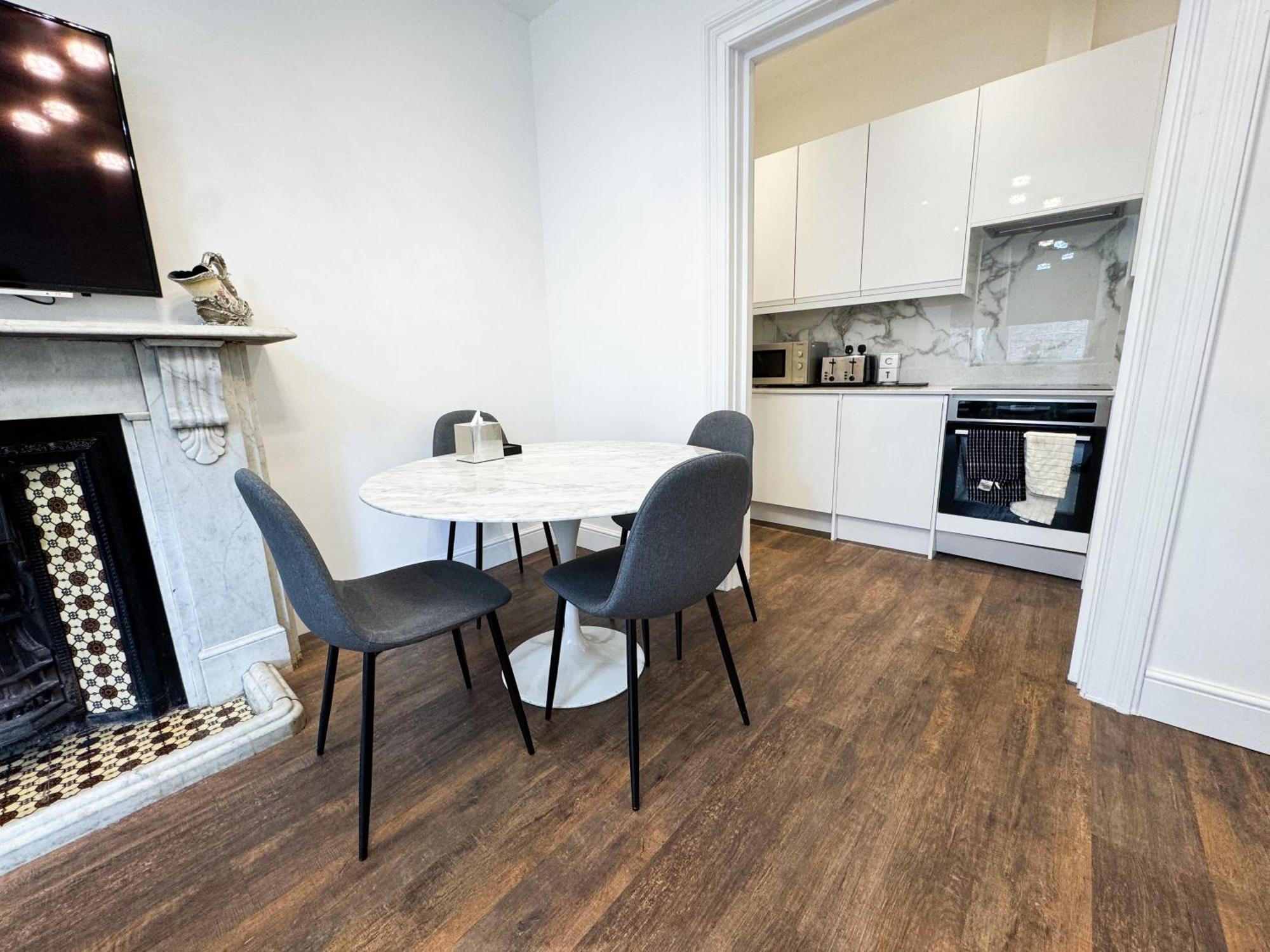 Avonmore West Kensington Private Rooms Londra Esterno foto