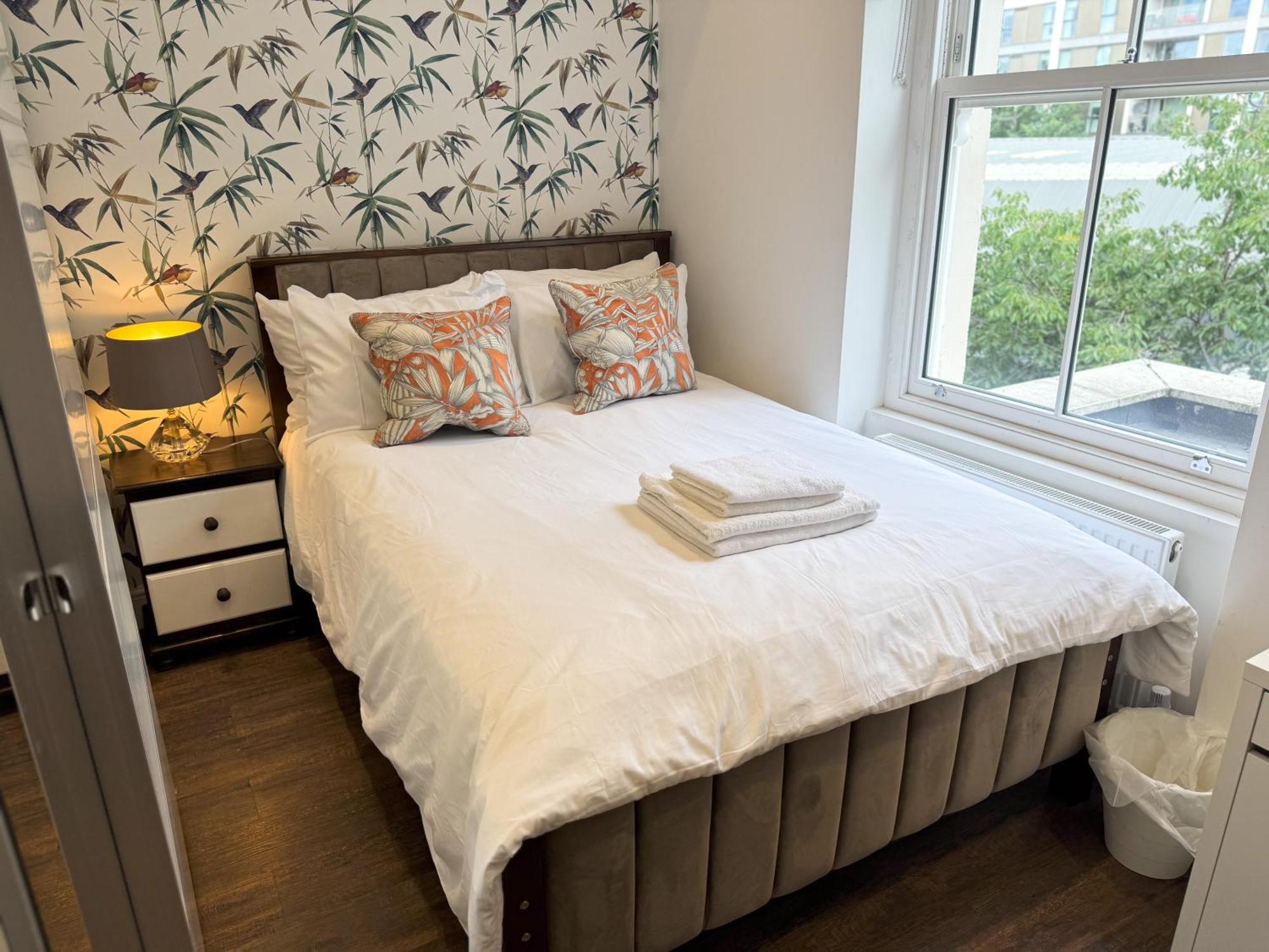 Avonmore West Kensington Private Rooms Londra Esterno foto