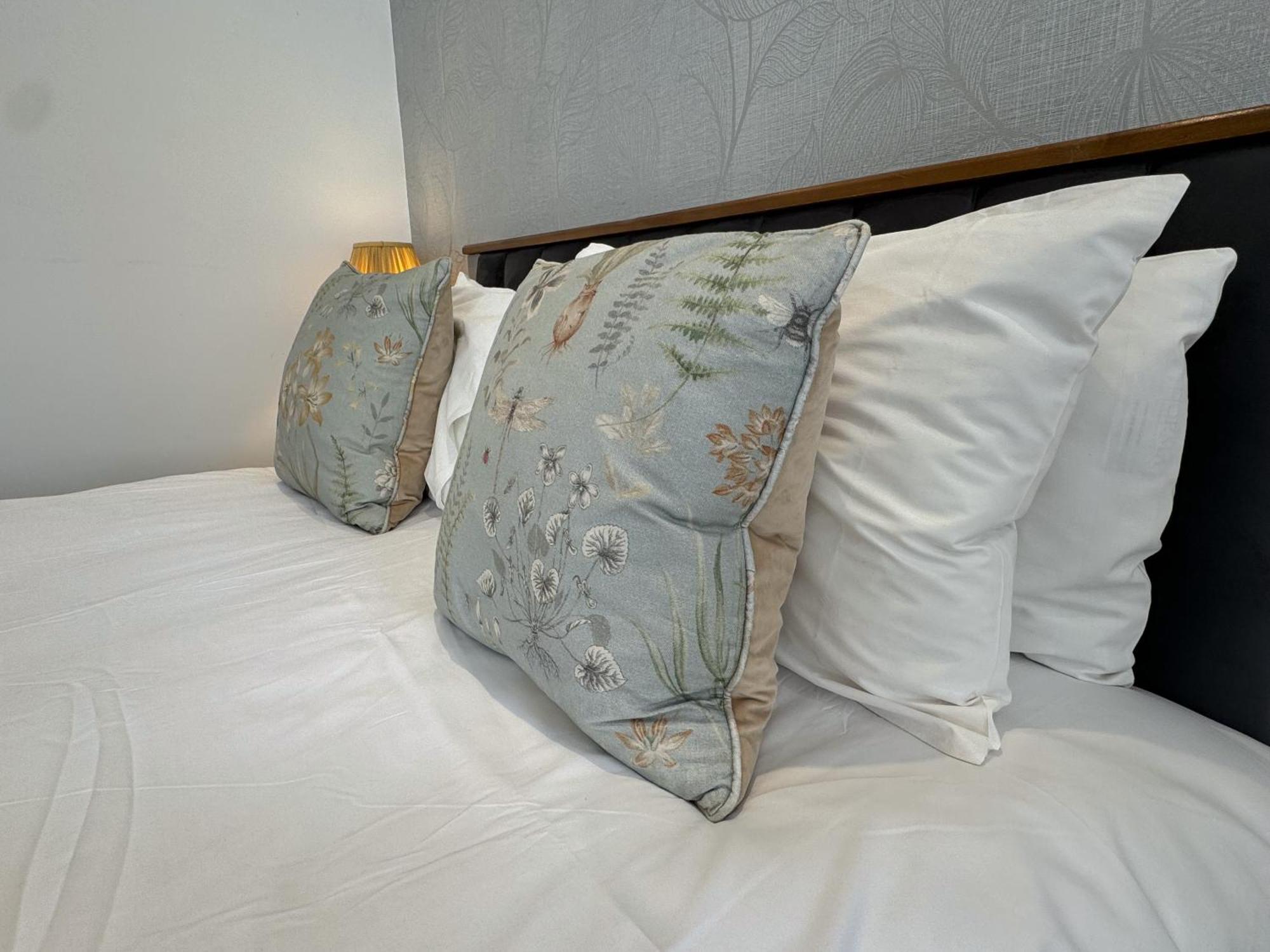 Avonmore West Kensington Private Rooms Londra Esterno foto