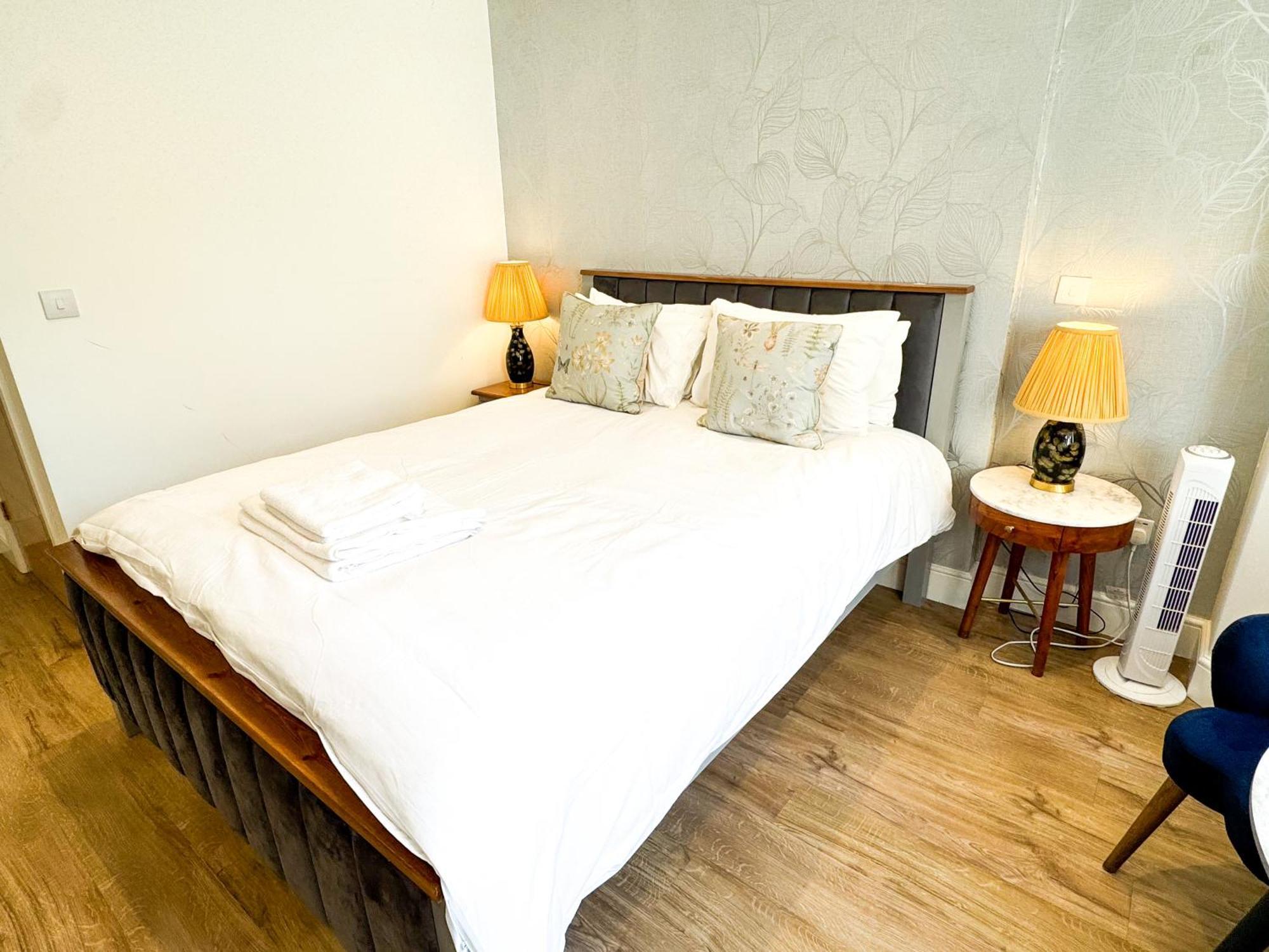 Avonmore West Kensington Private Rooms Londra Esterno foto