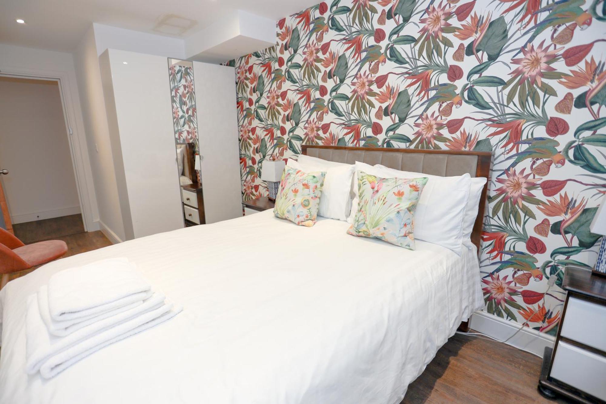 Avonmore West Kensington Private Rooms Londra Esterno foto