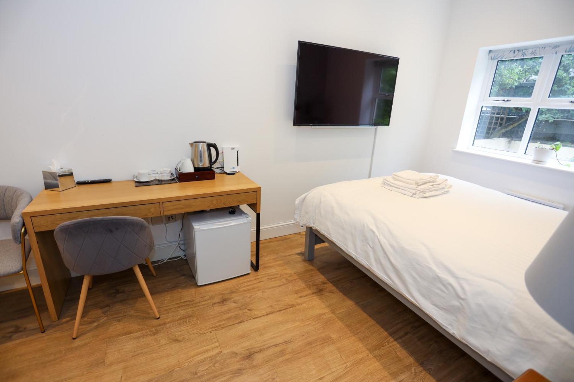Avonmore West Kensington Private Rooms Londra Esterno foto