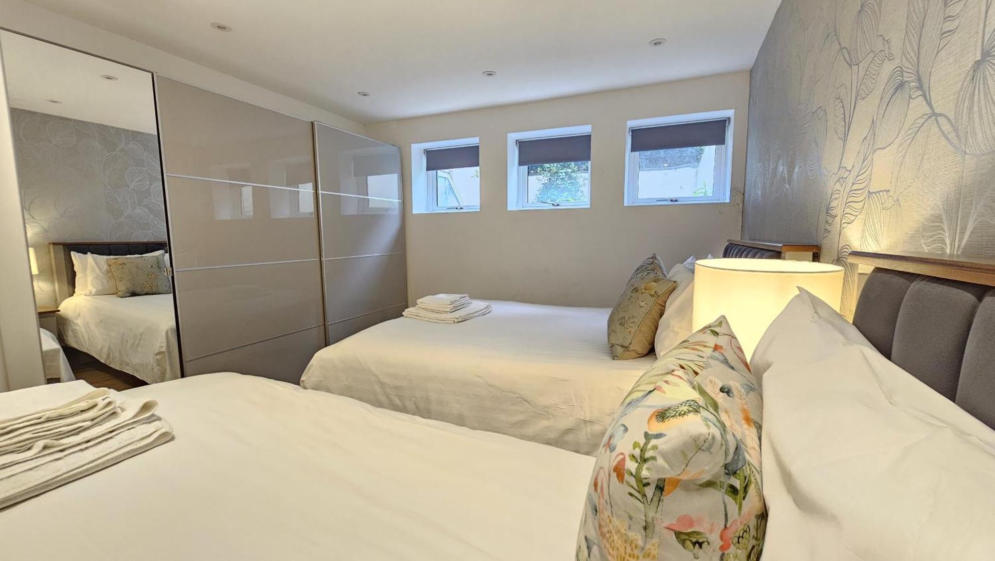 Avonmore West Kensington Private Rooms Londra Esterno foto